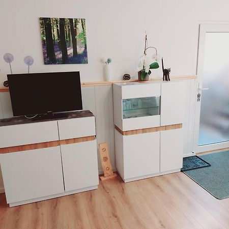 Modernes Souterrain Apartment Black Forest Mit Separatem Eingang Und Kfz-Stellplatz Bad Dürrheim Екстериор снимка