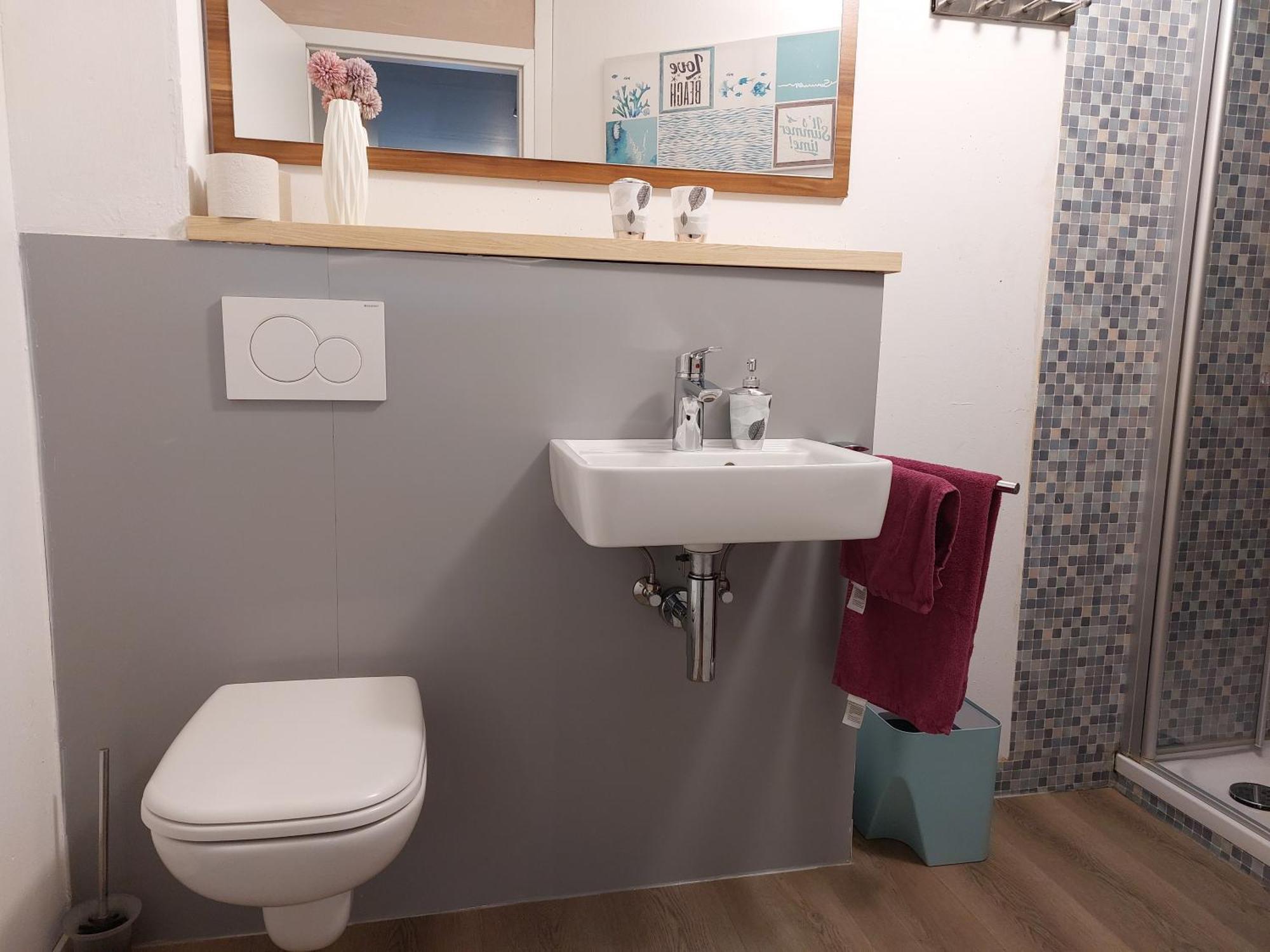 Modernes Souterrain Apartment Black Forest Mit Separatem Eingang Und Kfz-Stellplatz Bad Dürrheim Екстериор снимка