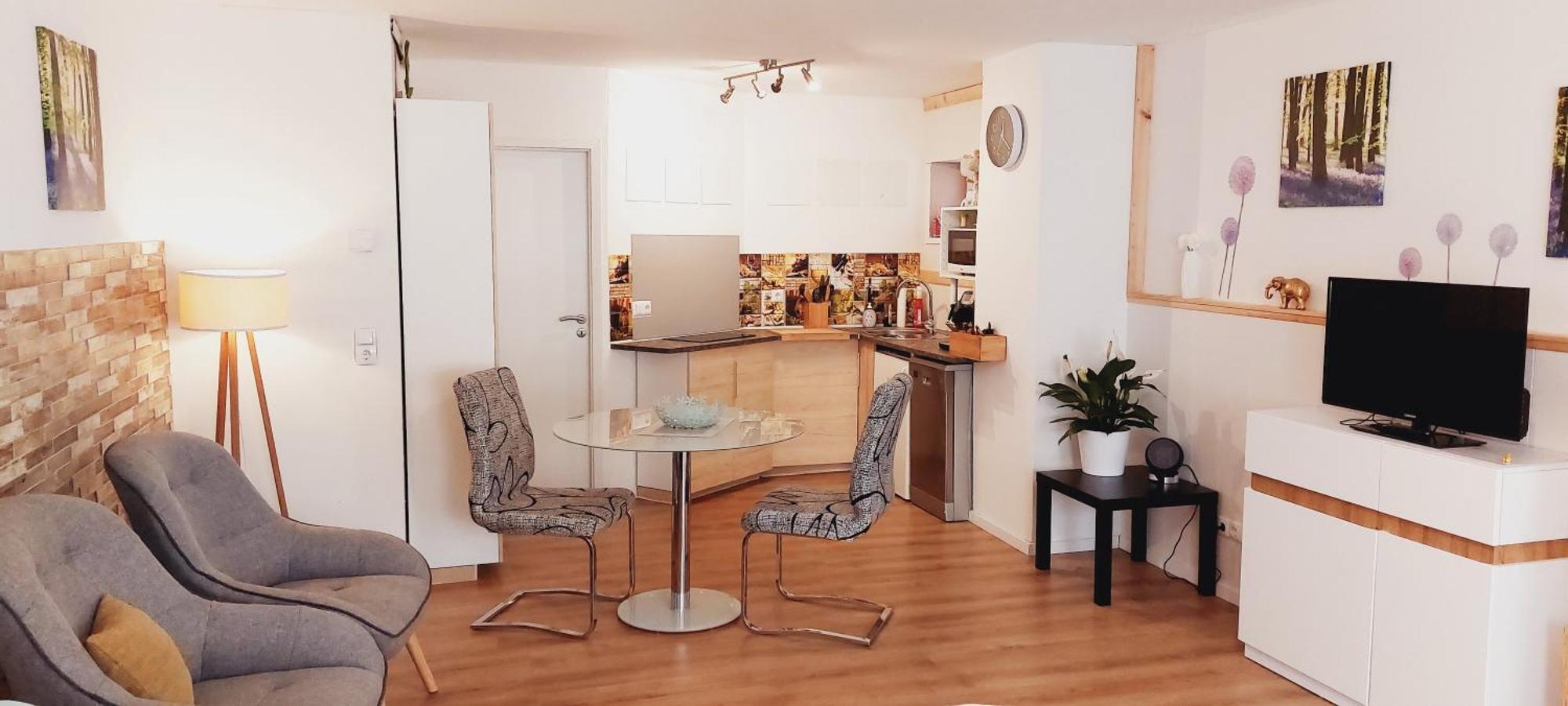 Modernes Souterrain Apartment Black Forest Mit Separatem Eingang Und Kfz-Stellplatz Bad Dürrheim Екстериор снимка
